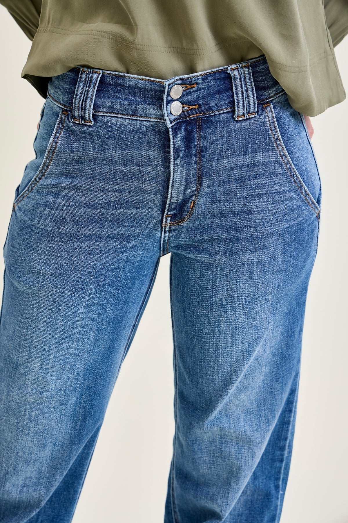Women's High Waist Straight Leg Jeans